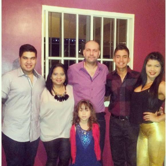 Meet your Posher, Claudia valentina - Picture 1 of 1